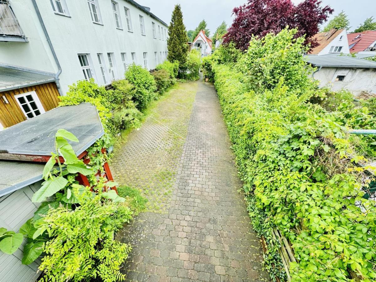 Haus Vier Freunde, Gabor Apartment Rostock Exterior photo